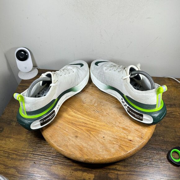 Nike ZoomX Invincible Run Flyknit 3 White Men's Size 9 Shoe Sneakers FZ4018-100 - Picture 5 of 9